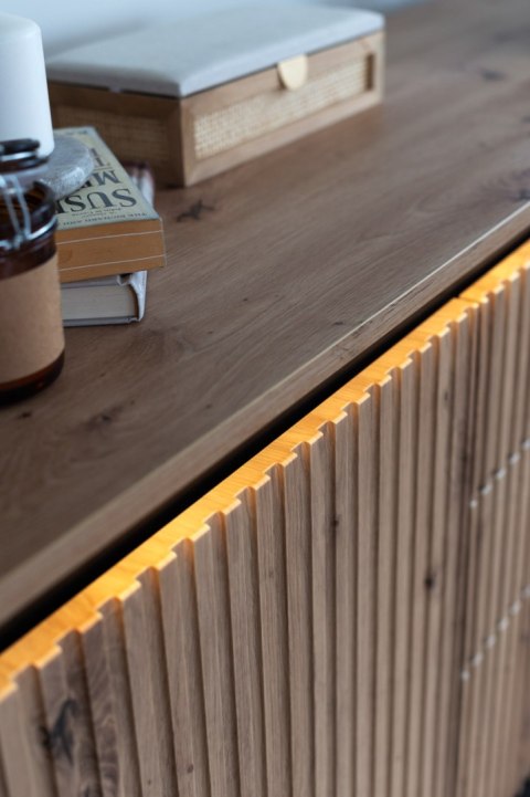 Komoda RTV 192 z oświetleniem dąb artisan/czarny TREND TR06